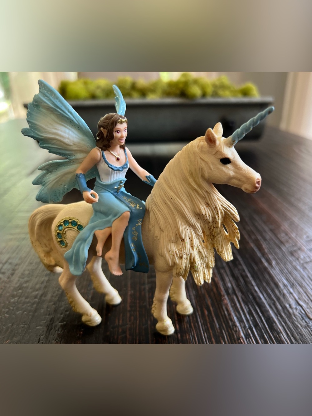 Schleich Bayala Fairy Eyela Riding On Golden Unicorn Figure 42508